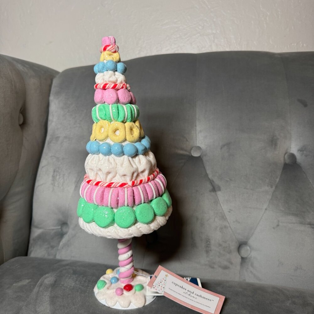 Cupcakes and Cashmere Peppermint Gumdrop Donut Macaroon‎ Candy Tree NEW WITH TAG